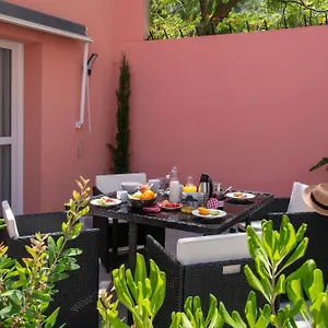 https://appartements-french-riviera-confidential-centre-ville.fr-provencehotel.com