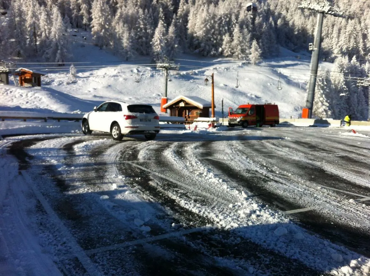 Апартаменты Chalet Grinch 90M2, 3 Sdb, Skis Aux Pieds, Wifi Тинь